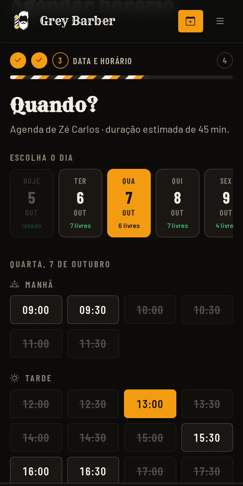 Cliente escolhendo dia e horário livre pelo celular